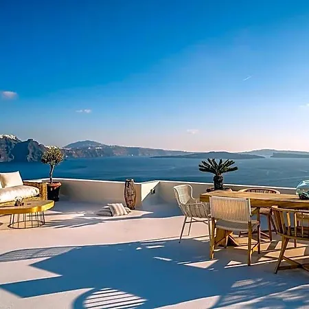 Hotel Delfini Santorini