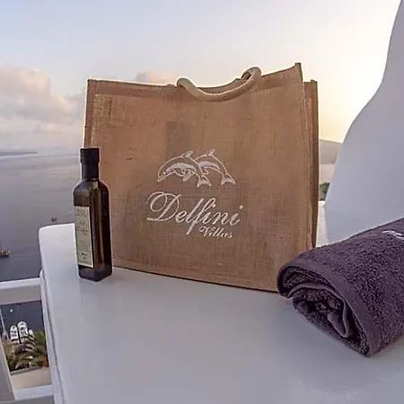 Delfini Santorini Hotel 3*