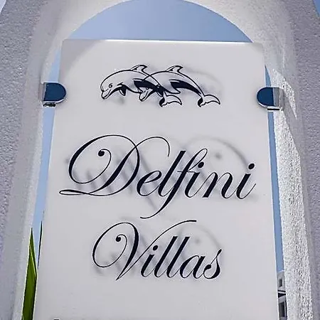 Delfini Santorini Hotel Oia